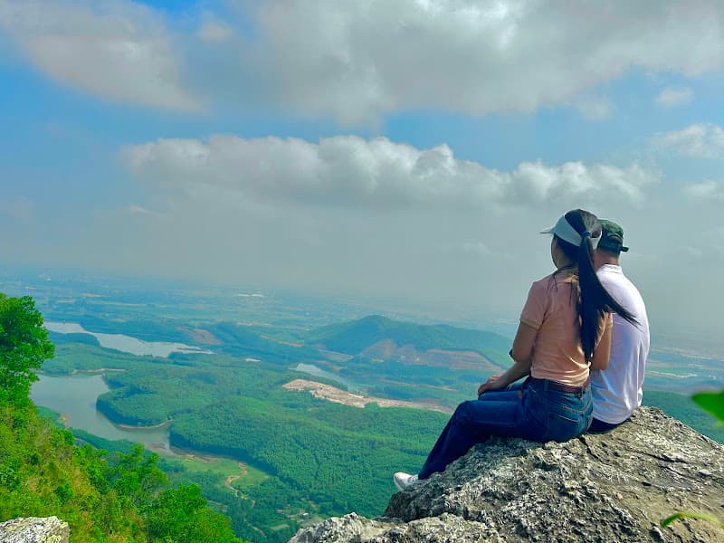 Đỉnh Hòn Vượn