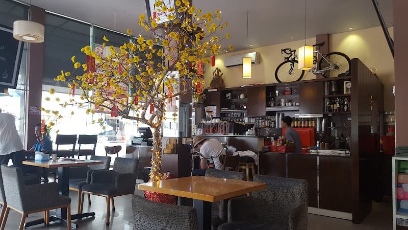 Cafe Góc Phố (Corner Coffee)