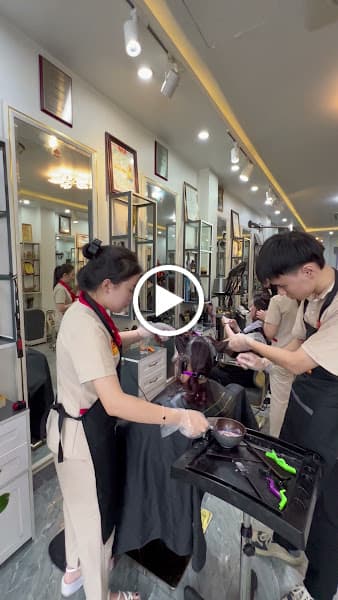 Hình ảnh VĂN SÁU Hair Salon - 3