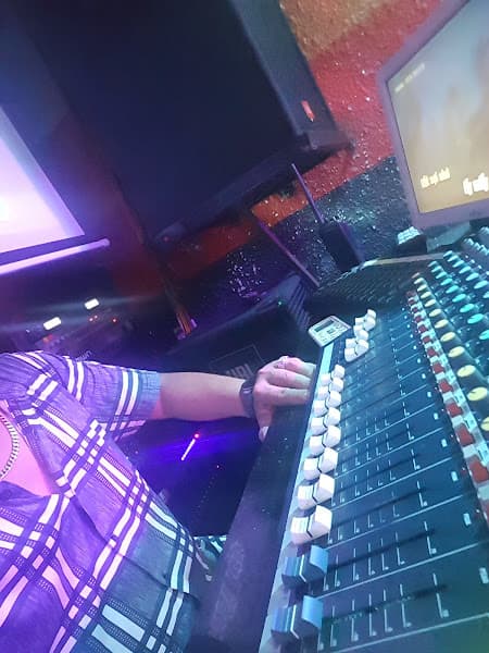 Hình ảnh Quán Karaoke TMT - 3