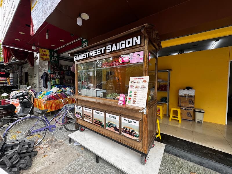 Hình ảnh BAMI STREET SAIGON - 2