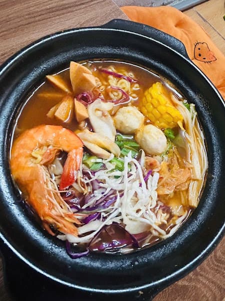 Cái tiệm ăn vặt