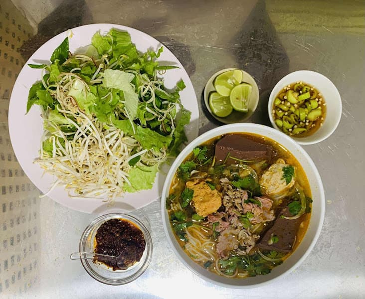 BÚN BÒ HUẾ DUNG