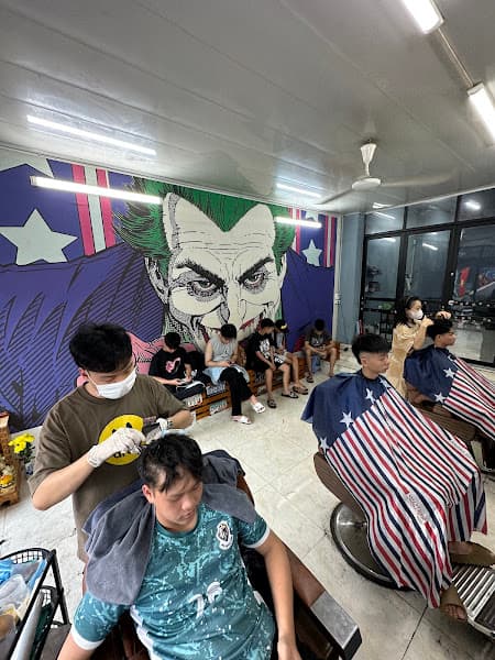 Hình ảnh FRIDAY BARBER HOUSE - Tiệm tóc nam - 2