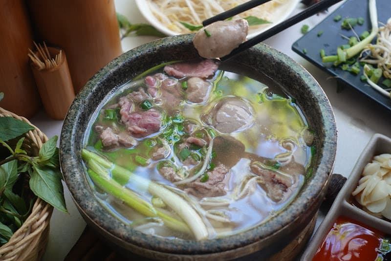 Hình ảnh Phở Bát Đá - 172 Phạm Tứ _ Bò, gà & dê. Phở ngon - 9