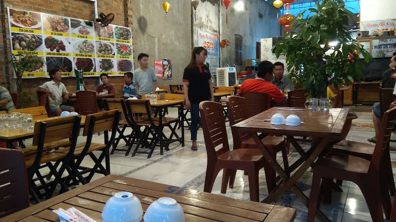 Quán ăn gia đình 279