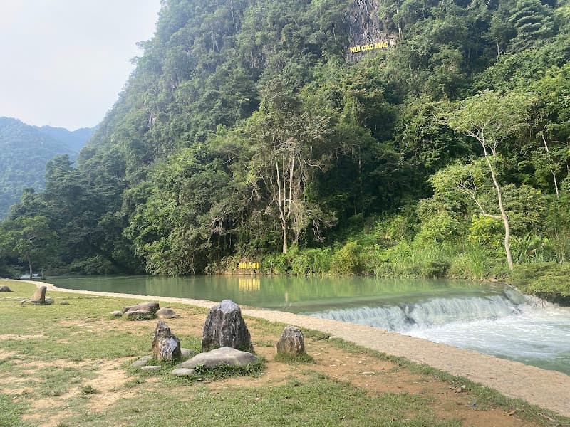 Hình ảnh suối Lê Nin - 3