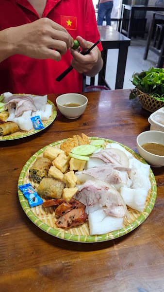 Hình ảnh Bếp Tăm - Bún Đậu Mẹt & Chân Gà - 2