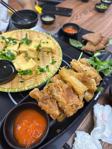 Hình ảnh Lẩu Gà Lá É Phú Yên - 70 Quán Nam - 2