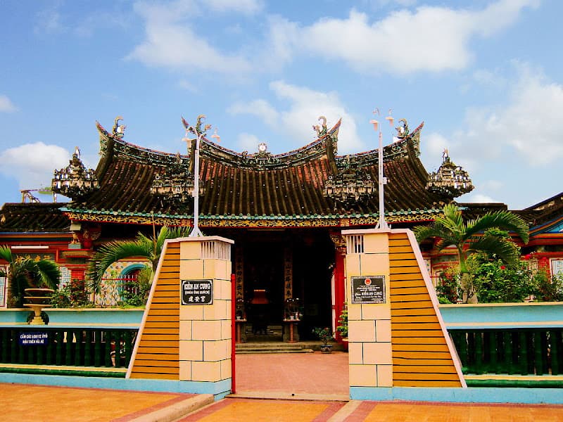 Hình ảnh Kiến An Cung (Chùa Ông Quách) - 2