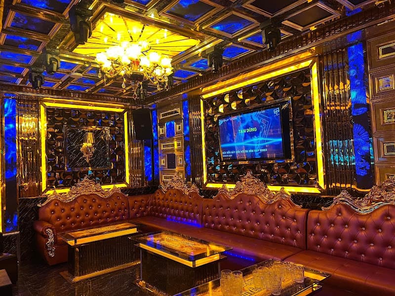 KARAOKE HUYỀN THOẠI