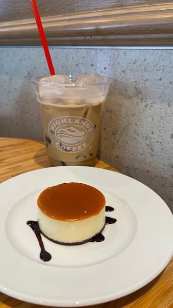 Hình ảnh Highlands Coffee 343 Bình Đông - 2