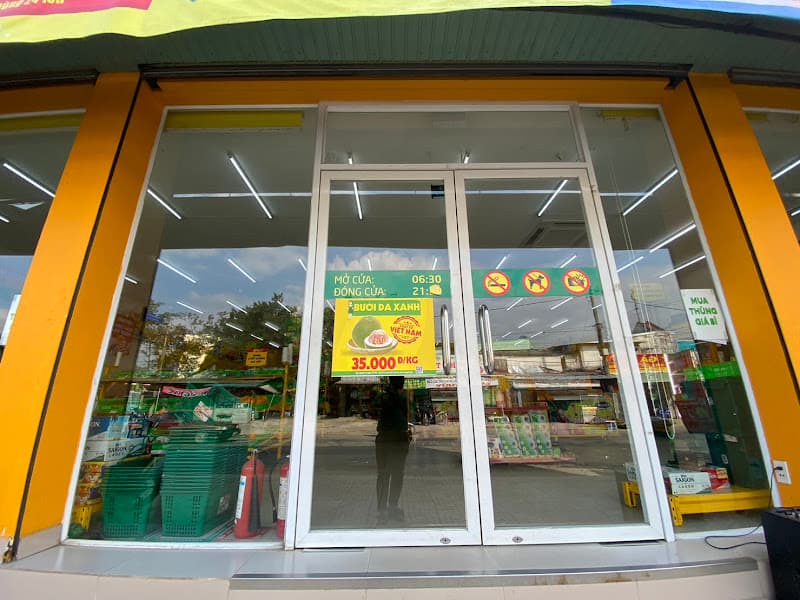 Hình ảnh Siêu thị Bách hoá XANH ấp 8 - 5