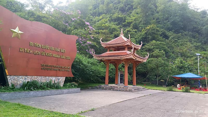 Hình ảnh Di tích lịch sử Đèo Tam Canh - 4