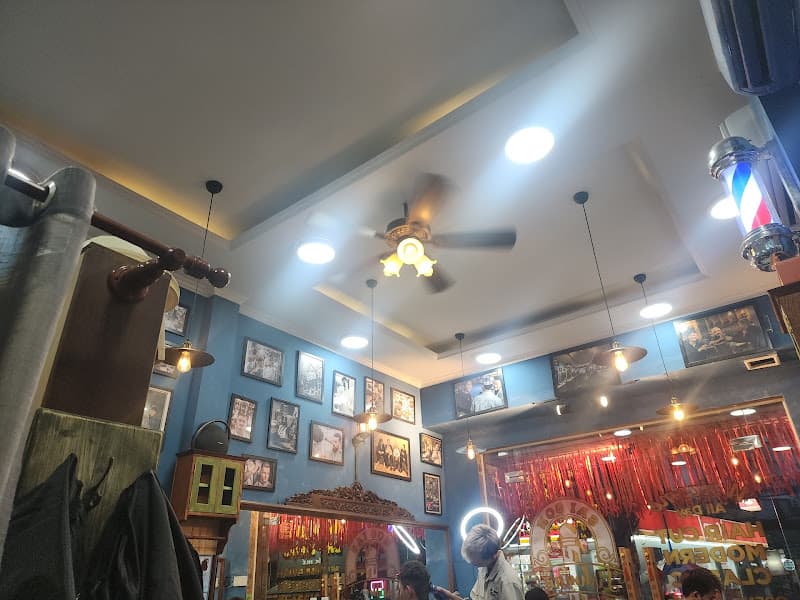 Hình ảnh Sài Gòn Barbershop 111 Nguyễn Thái Bình Tân Bình - 2