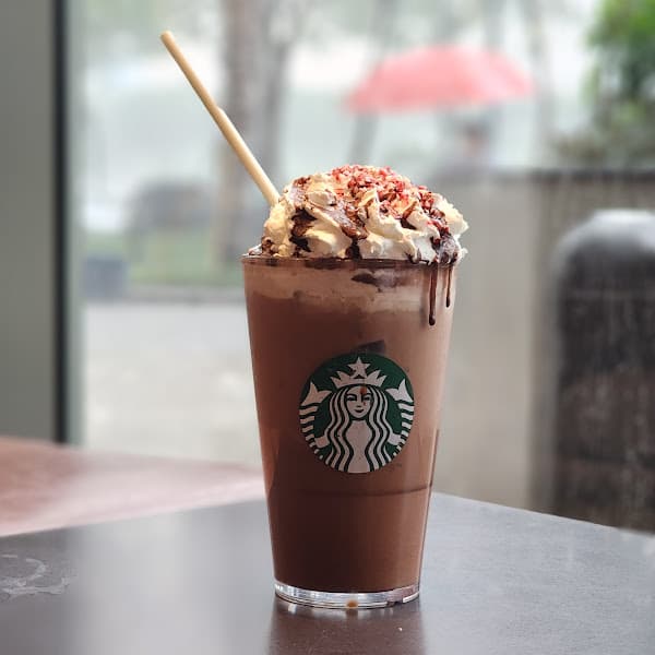 Hình ảnh Starbucks - the Goldview - 2