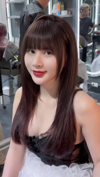 Salon Quyền Linh
