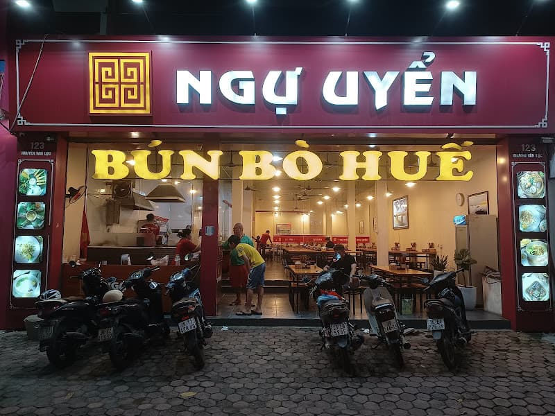 BÚN BÒ HUẾ NGỰ UYỂN