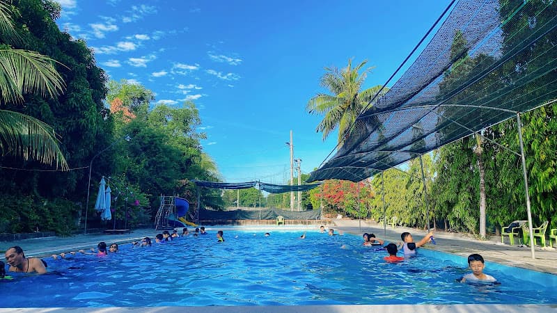 Pickleball - Hồ bơi - Sân bóng Thế Trâm