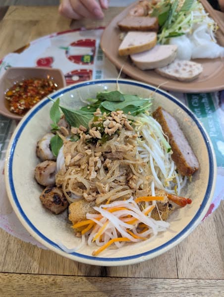 Hình ảnh Bánh Ướt Cây Me - Đồng Khởi - 2