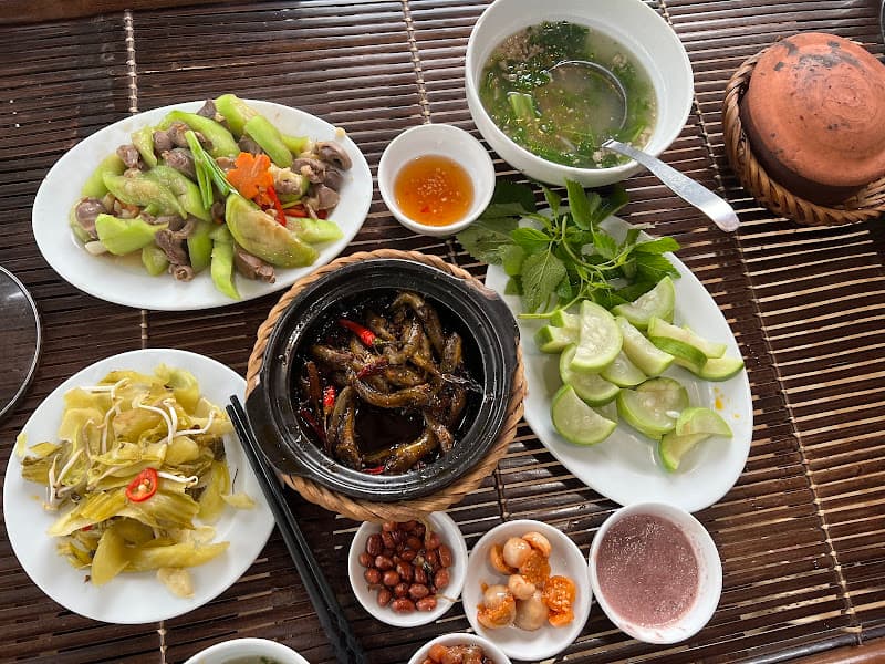 Hình ảnh Nhà Hàng Cơm Niêu 186 Lê Duẩn - 3