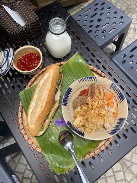 Hình ảnh Xe Xôi - Mì Xôi Sữa ( Bánh mì, xôi, sữa đậu nành ) - 2