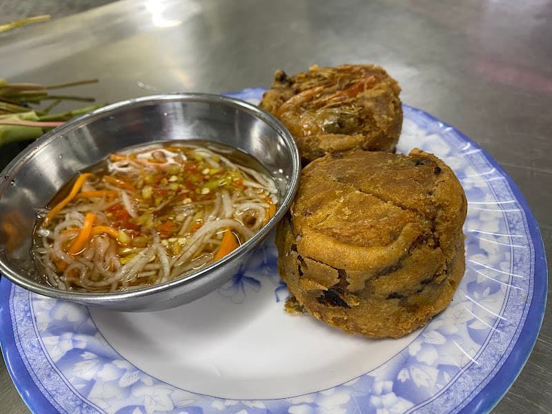 Hình ảnh Bánh Cống Bà Út Lư - 2