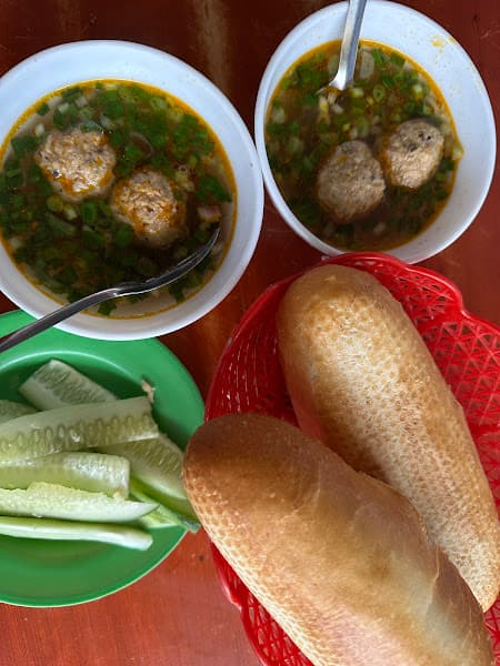 Hình ảnh Hằng Bánh căn - Bánh mì xíu mại - 4