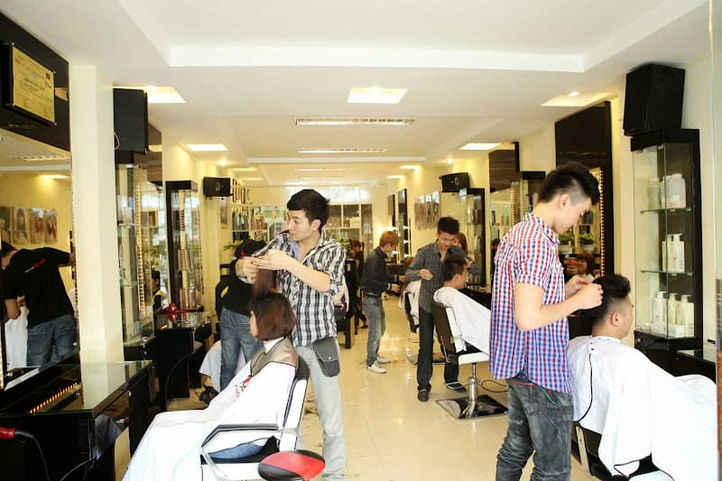 Hình ảnh JAY HAIR.16 ( Trung Quân Beauty ) - 3