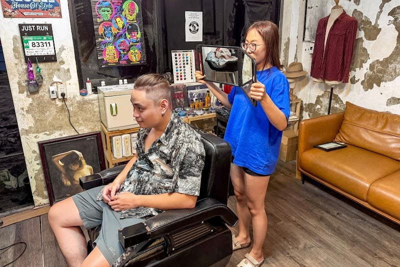 Hình ảnh Michael Barber Shop in Café - 3