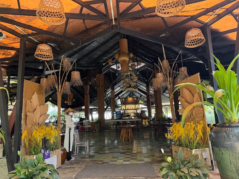 Nhà Hàng Lúa Nếp