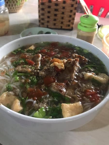 Hình ảnh Út quán Vỉa hè Phương Mai - 3