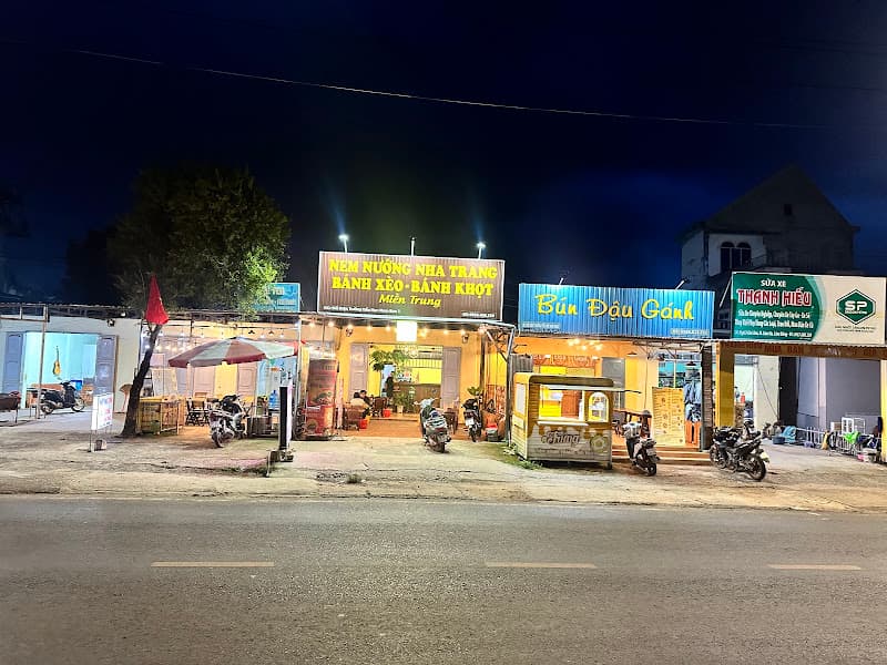 Ảnh bìa BÁNH XÈO MIỀN TRUNG-NEM NƯỚNG NHA TRANG