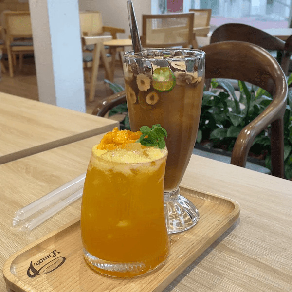 Hình ảnh Lunar Coffee & Tea - 4