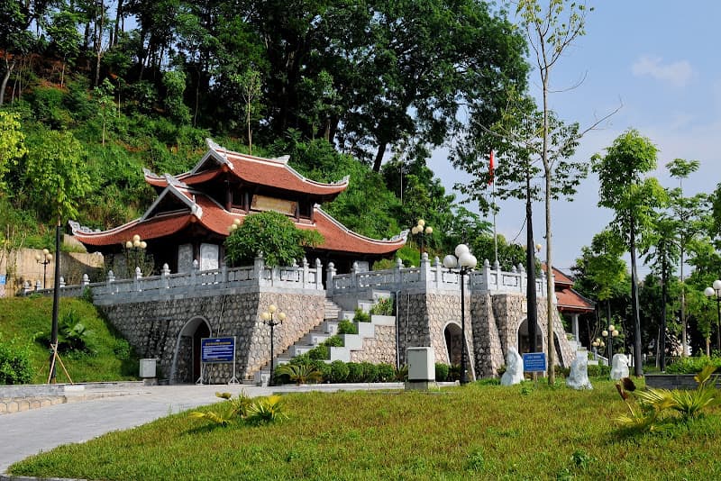 Hình ảnh Quảng trường Nguyễn Tất Thành - 4