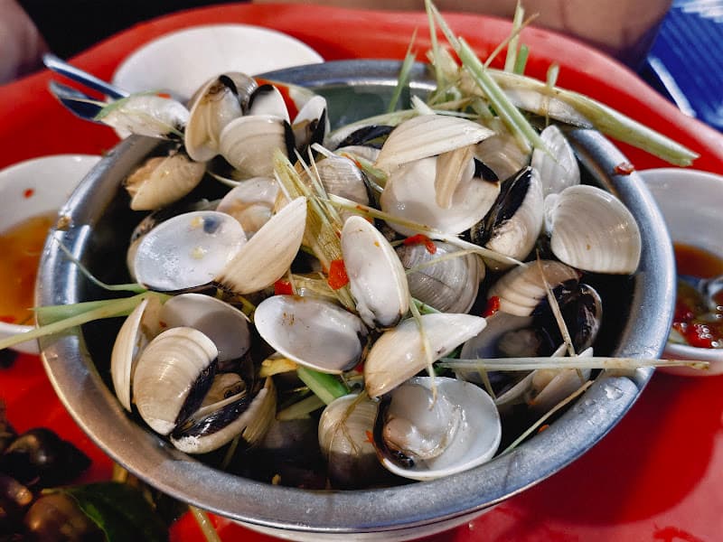 Hằng ốc, cua, ghẹ