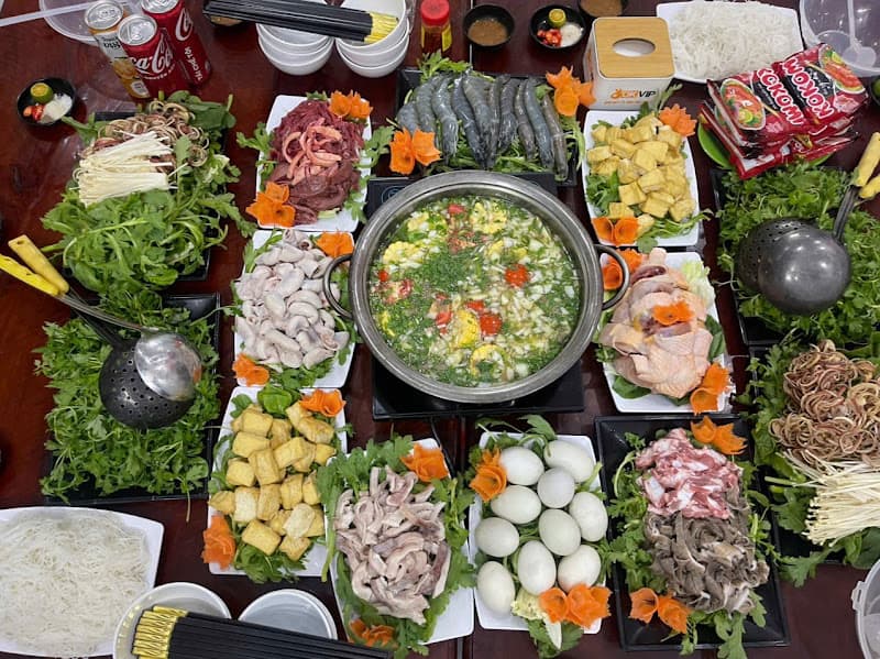 Ảnh bìa Quán lá Thúy Định trại cầu