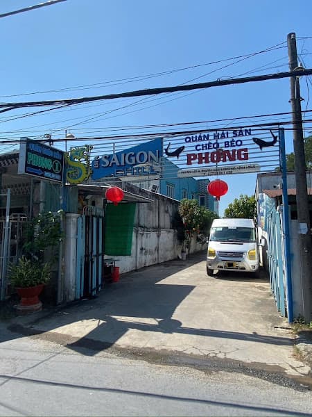 Quán hải sản Chèo Bẻo Phong