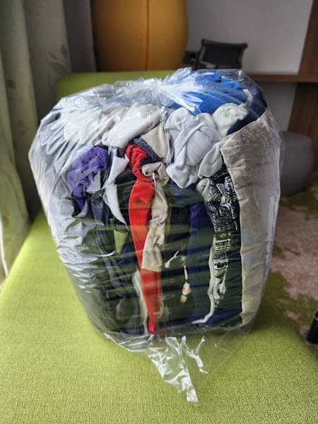 Hình ảnh Giặt hấp HẢO TÂM ( Hao Tam Laundry ) - 3