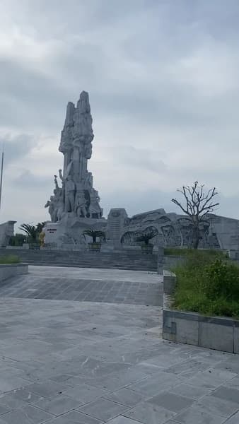 Hình ảnh Mộ Liệt sỹ Xô Viết Nghệ Tĩnh - 4