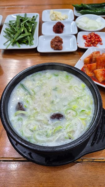 Hình ảnh Nhà hàng Sơn San - 2