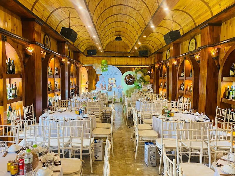 Hoàng Gia Garden Restaurant