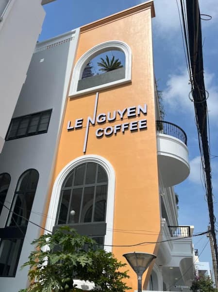LE NGUYEN Coffee