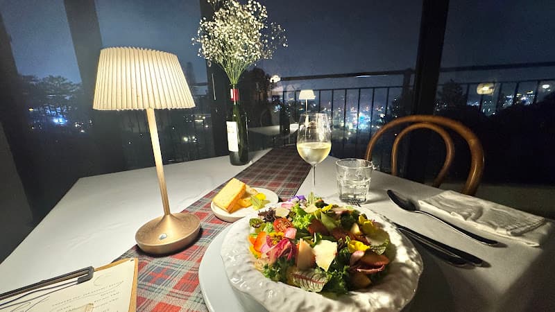 Hình ảnh Moon Dining - 3