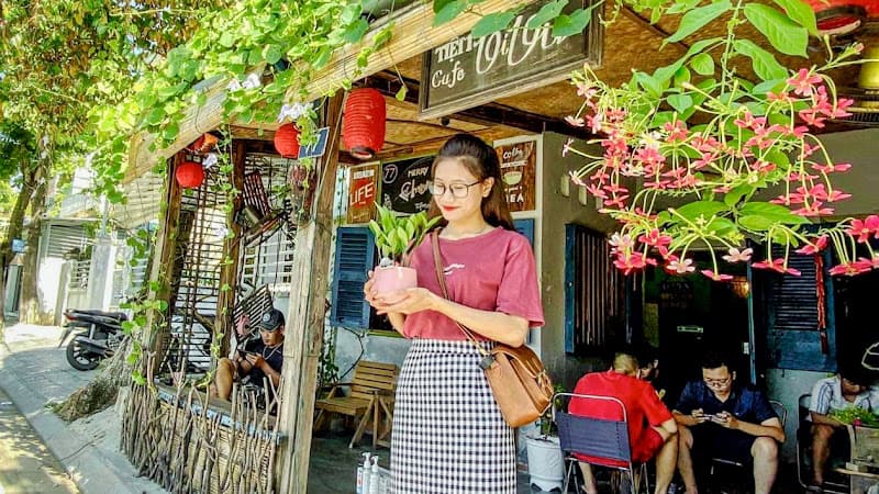 Hình ảnh Tiệm Cà Phê ViVu - 4