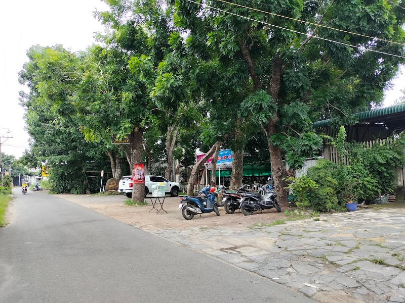 Hình ảnh Lẩu gà lá é - Đặc sản Phú Yên - 2