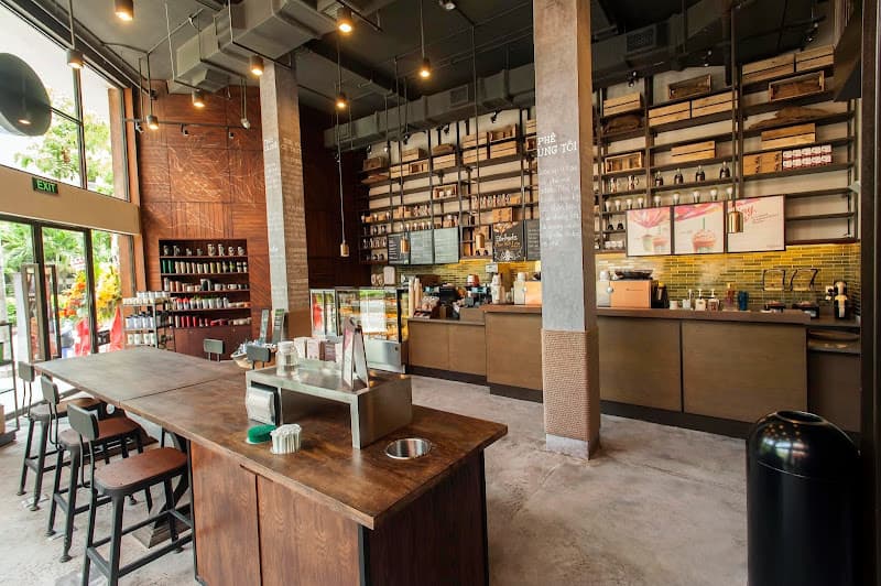Starbucks Phan Xích Long
