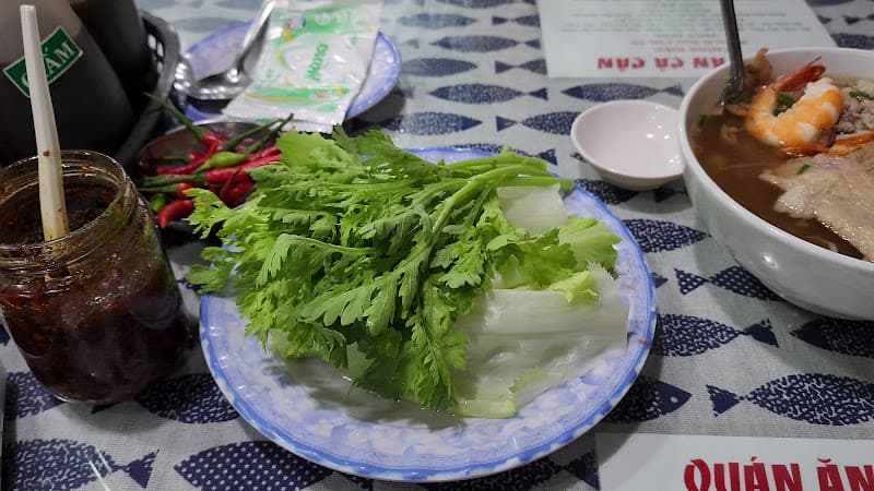 Hình ảnh Hủ tiếu - Bánh bao Cả Cần - 3