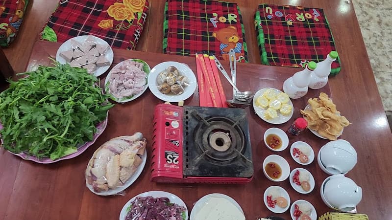 Hình ảnh Nhà Hàng Đồng Khởi - Cơm Tám - Lẩu - Nướng Không Khói - 7