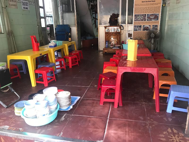 Ảnh bìa Bánh Căn Cô Ba